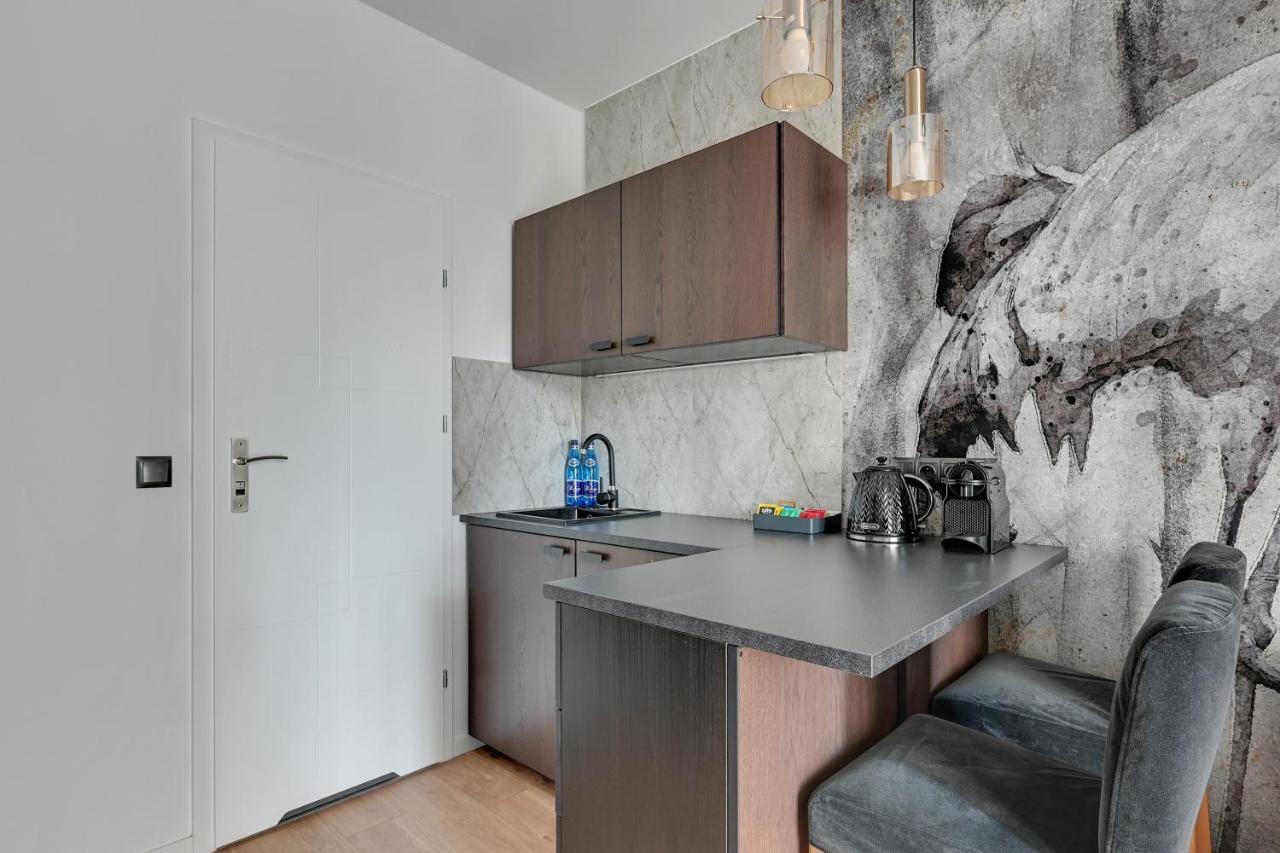 City Center Garden Gates Apartments & Free Parking By Downtown Apartments Danzica Esterno foto
